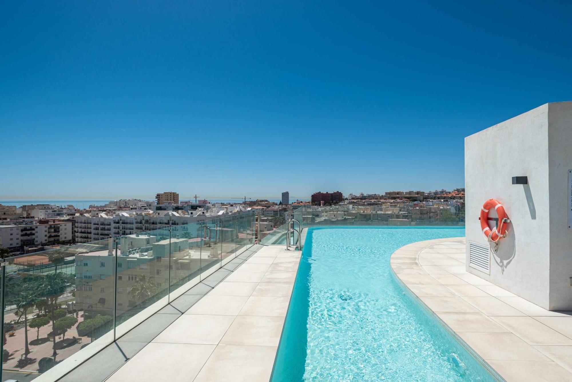 Selecta Roof Pool 3 Estepona