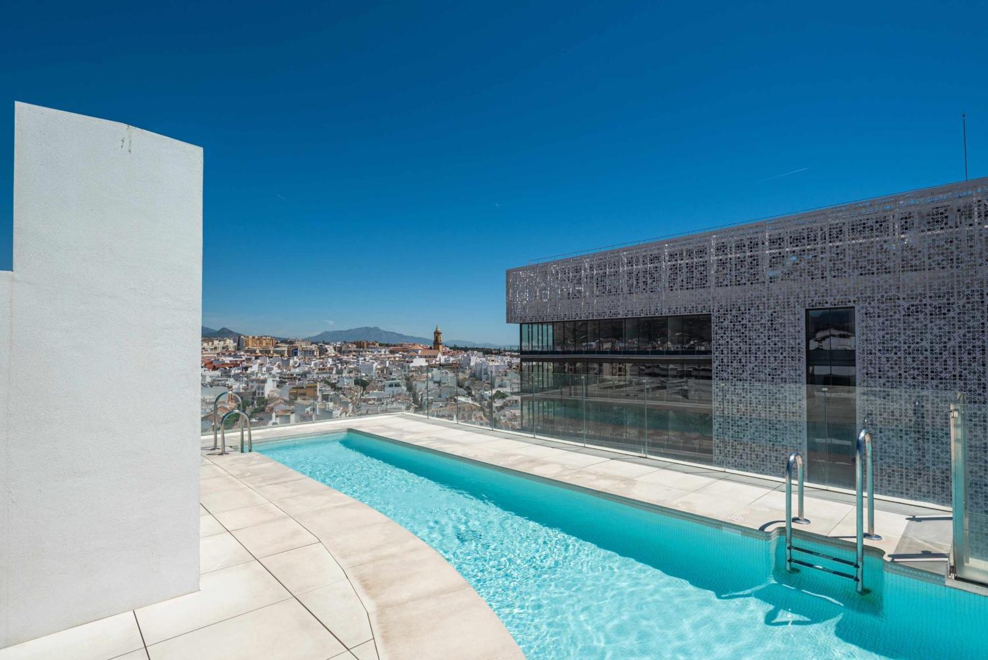 Selecta Roof Pool 3 *